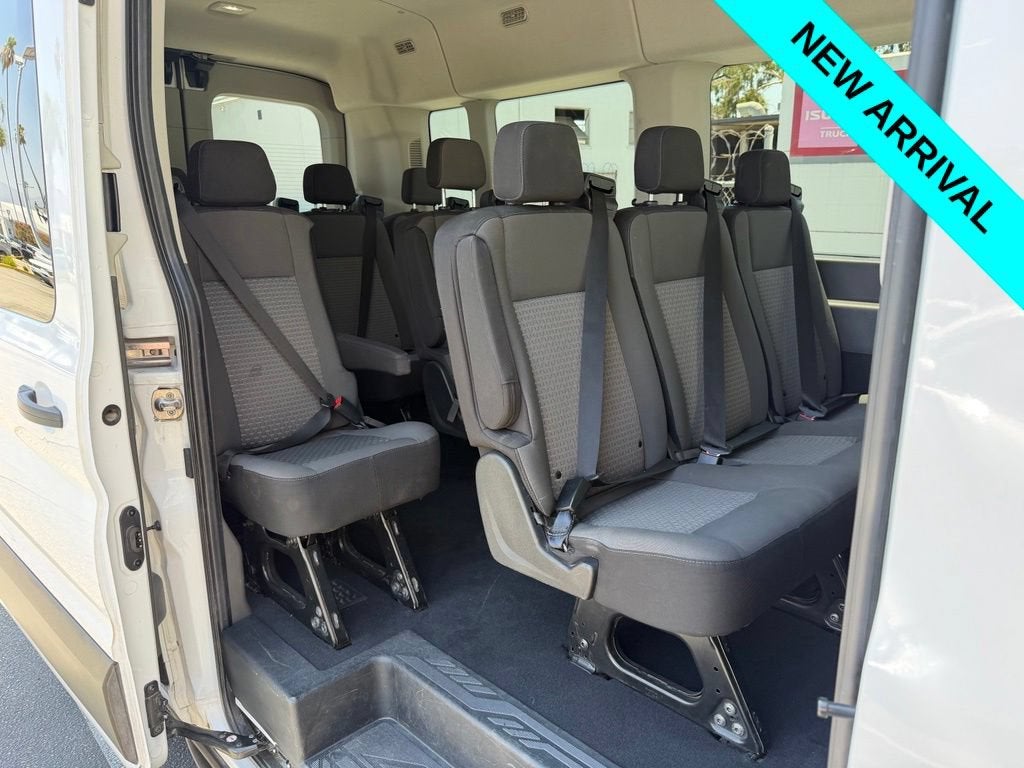 2023 Ford Transit Passenger Wagon XL