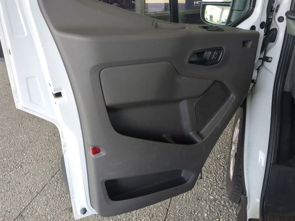 2024 Ford Transit Passenger Wagon XL