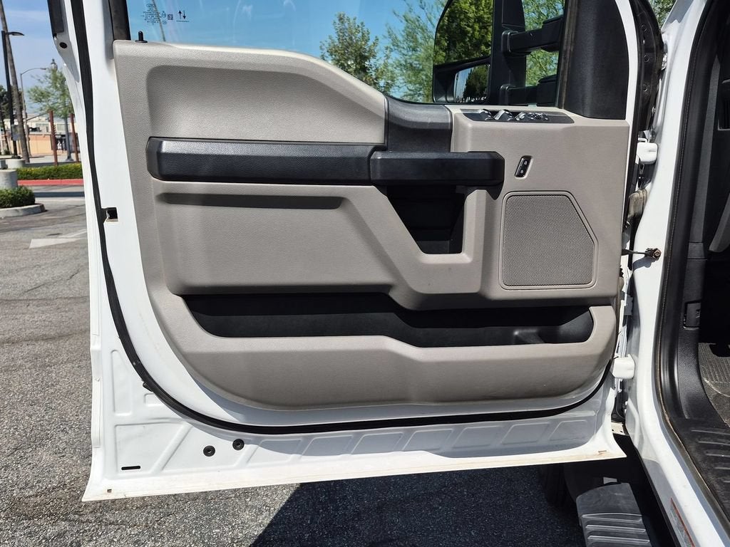 2020 Ford Super Duty F-550 DRW XL