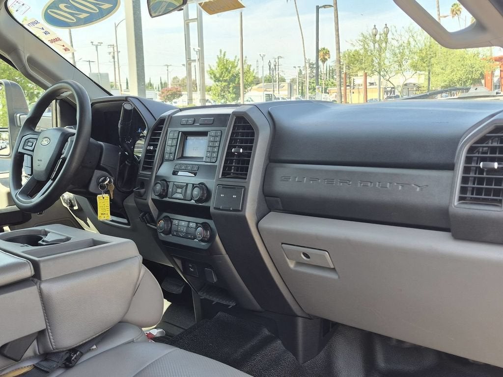 2020 Ford Super Duty F-550 DRW XL