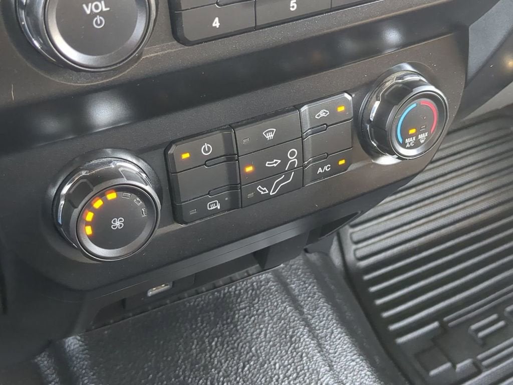 2022 Ford Super Duty F-550 DRW XL