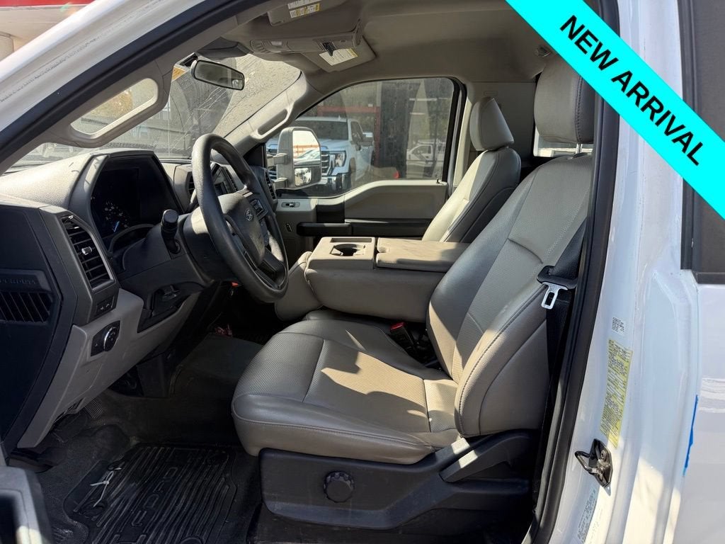 2022 Ford Super Duty F-350 SRW XL