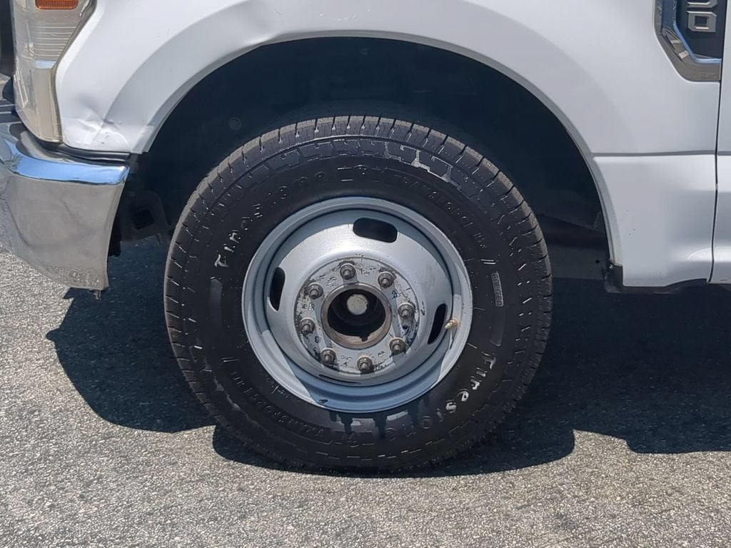 2022 Ford Super Duty F-350 DRW XL