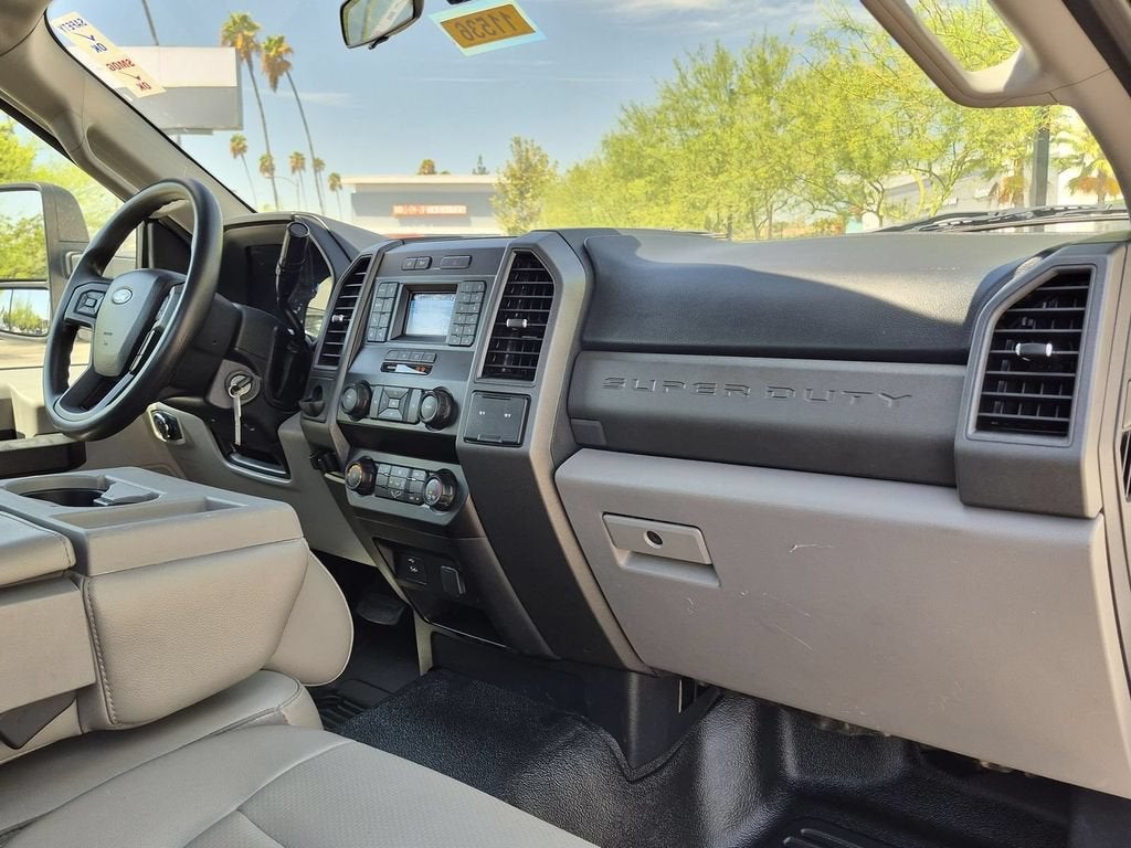 2020 Ford Super Duty F-550 DRW XL
