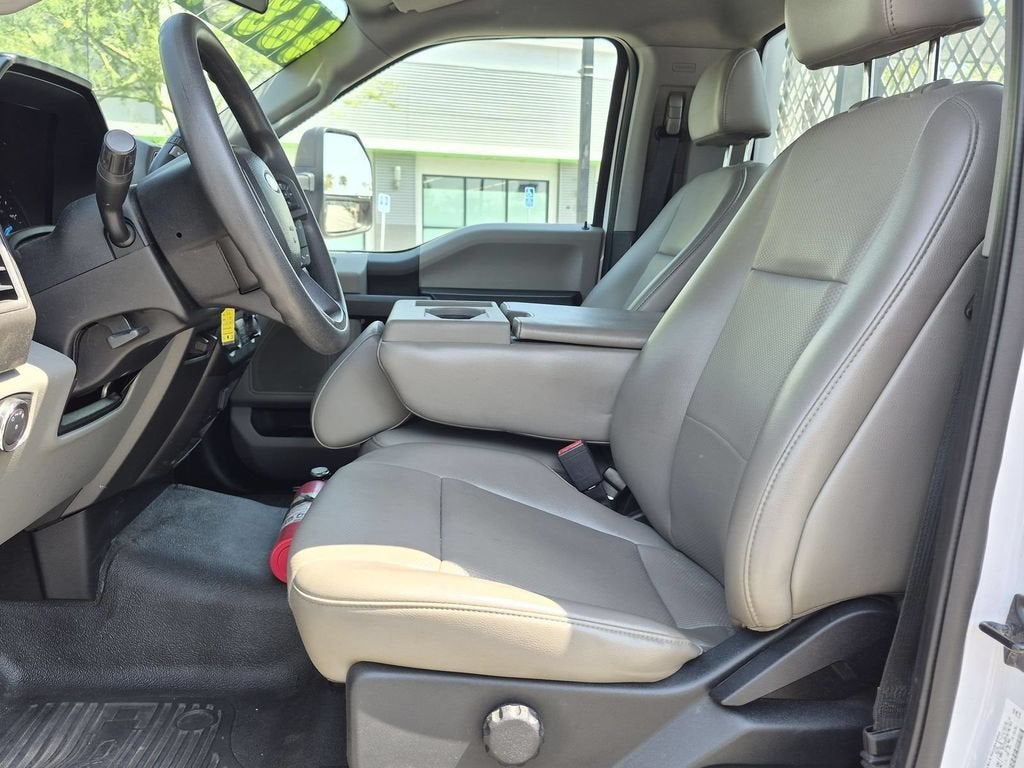 2020 Ford Super Duty F-550 DRW XL