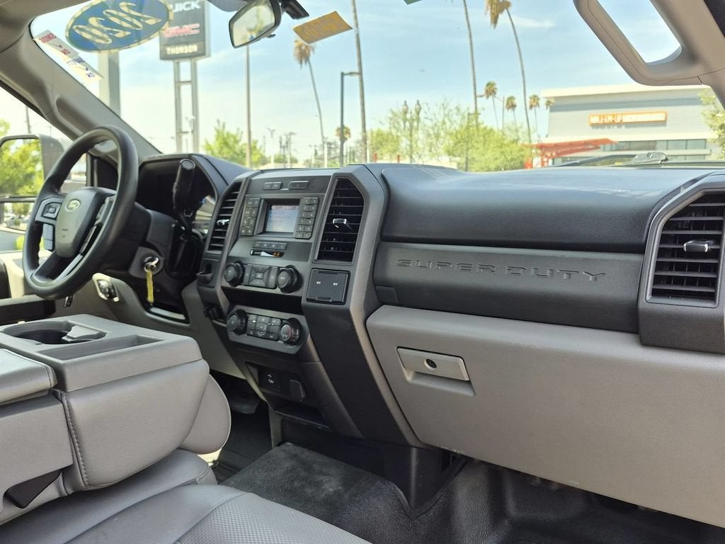 2020 Ford Super Duty F-550 DRW XL