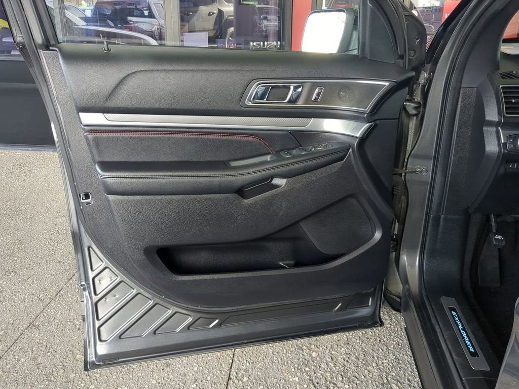 2019 Ford Explorer Sport