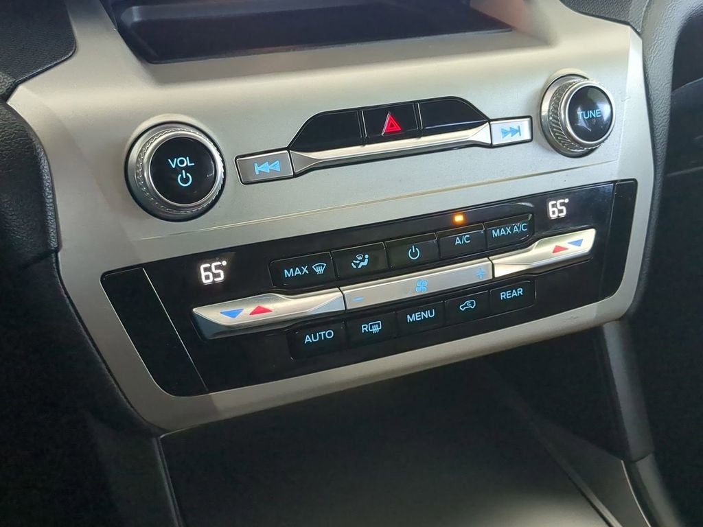 2021 Ford Explorer Base