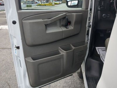 2017 Chevrolet Express Passenger 3500 LT