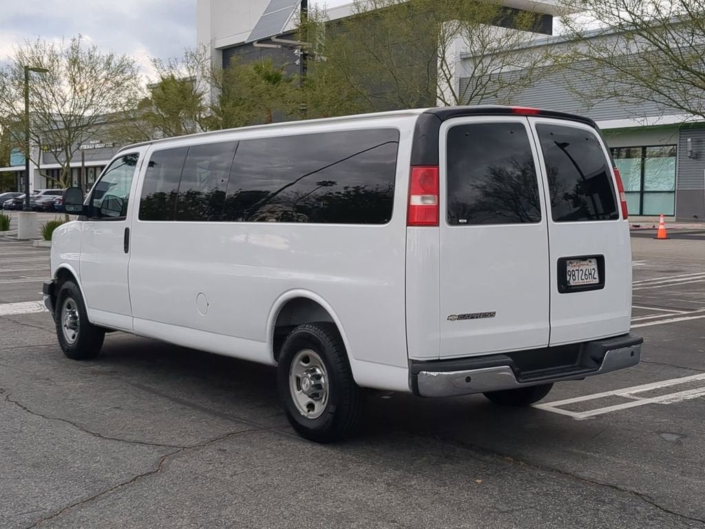 2017 Chevrolet Express Passenger 3500 LT