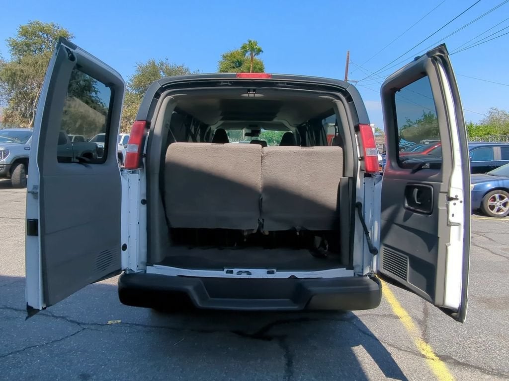 2020 Chevrolet Express Passenger 3500 LT