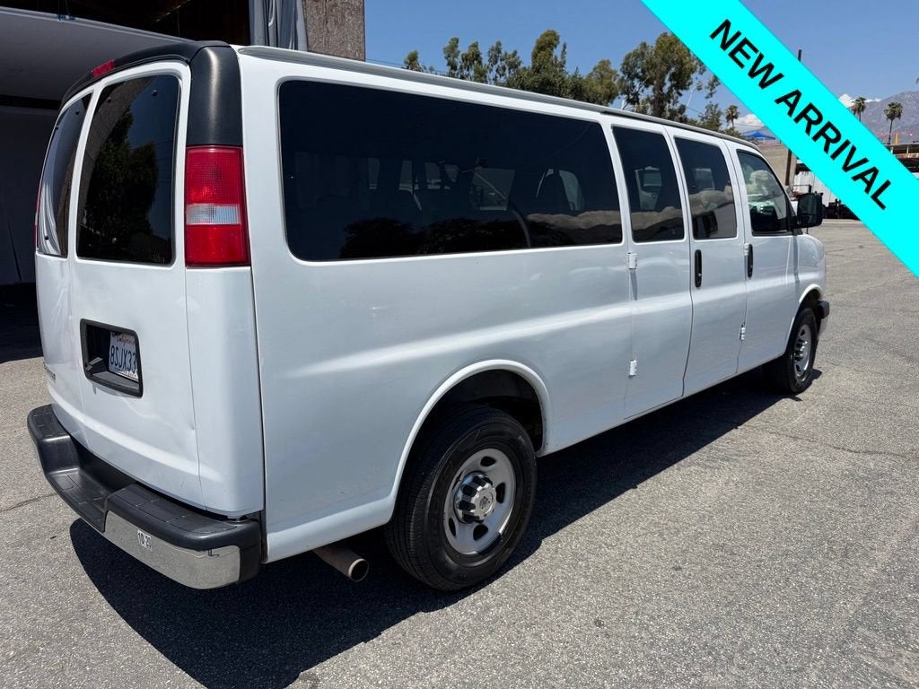 2020 Chevrolet Express Passenger 3500 LT