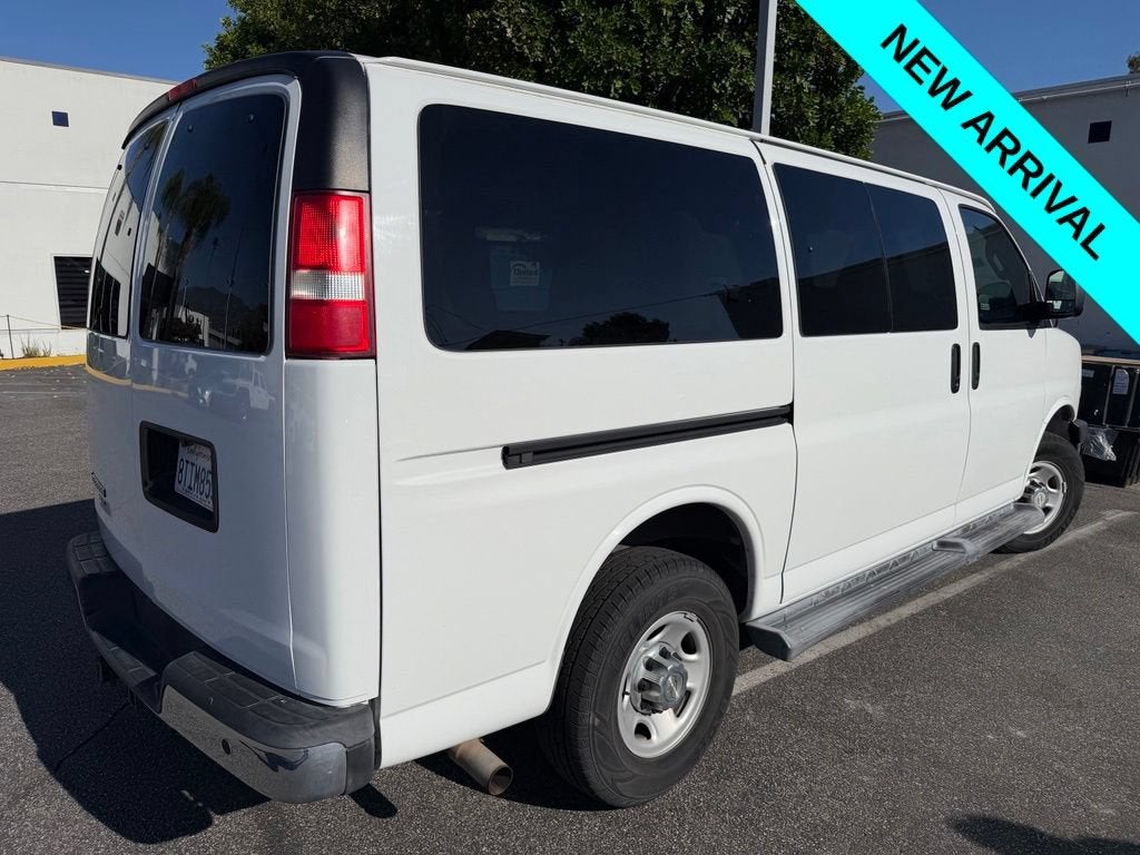 2016 Chevrolet Express Passenger 2500 LT