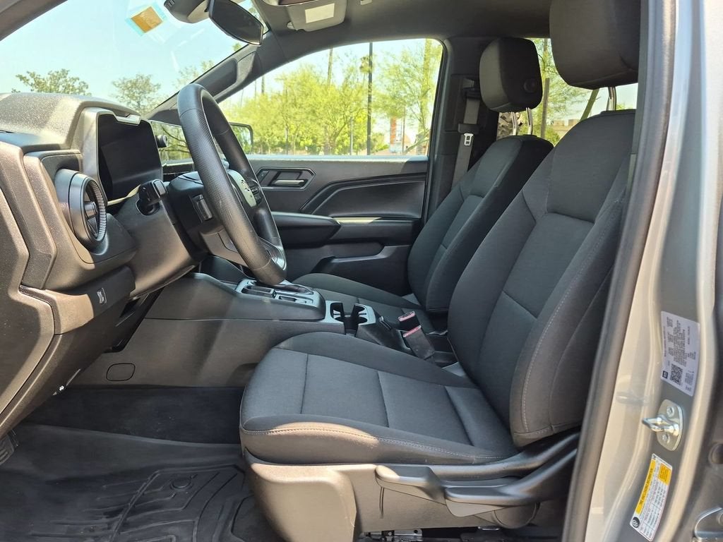 2024 Chevrolet Colorado WT