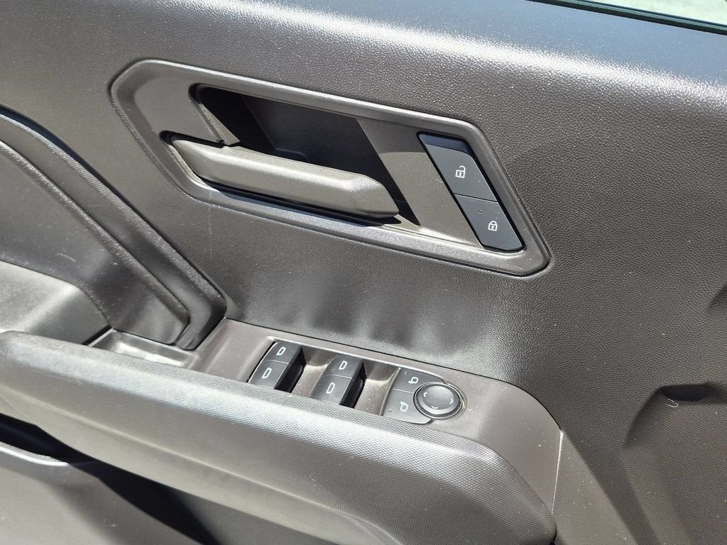 2024 Chevrolet Colorado WT