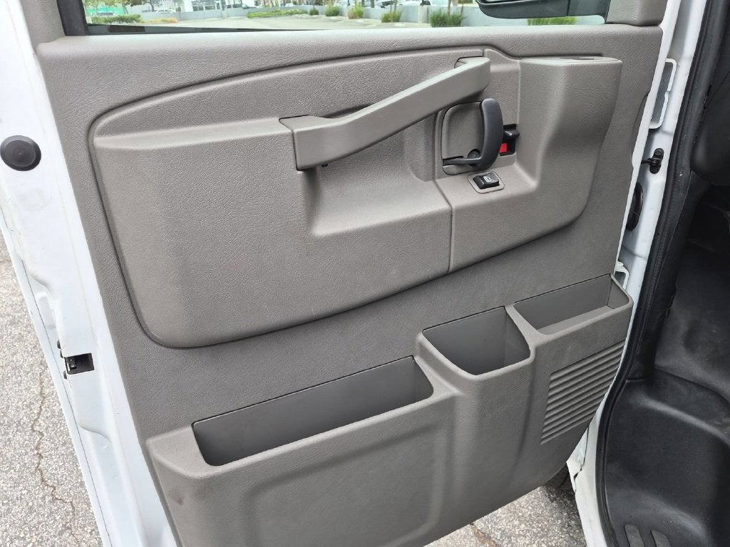 2020 Chevrolet Express Cargo 2500 RWD 2500 135"