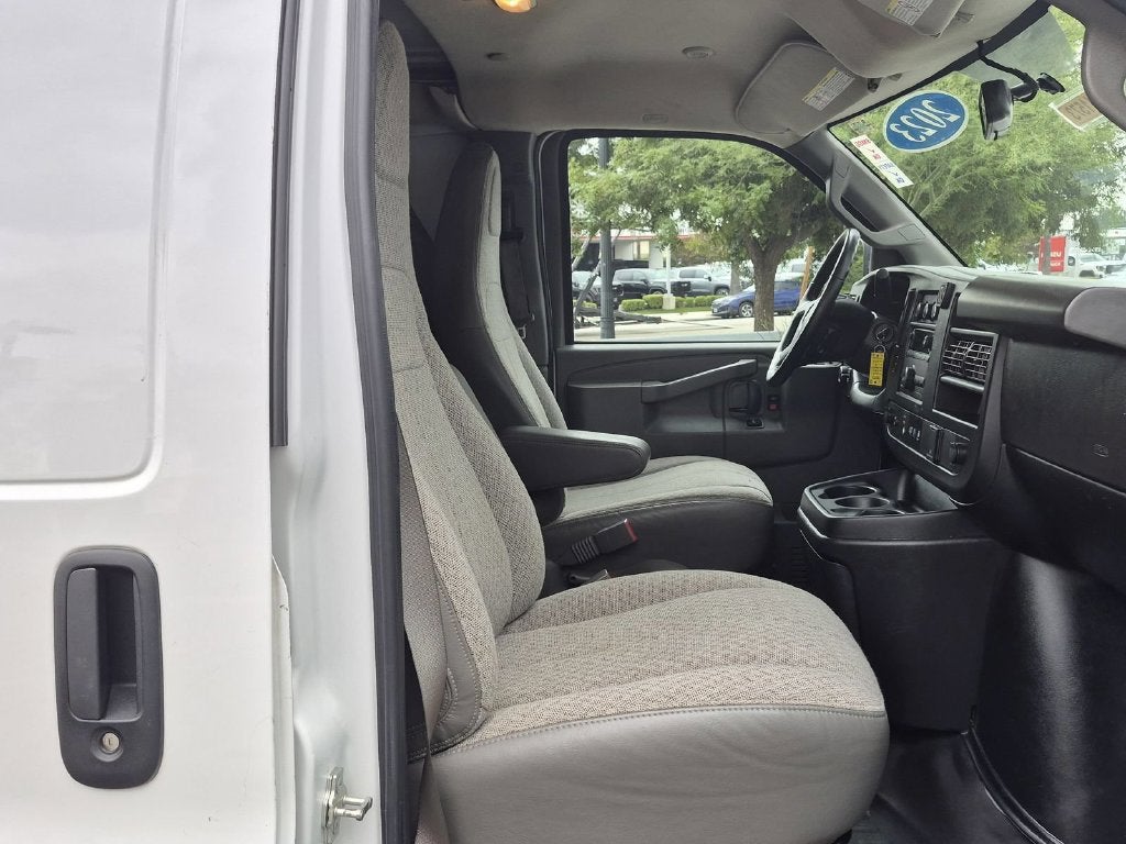 2023 Chevrolet Express Cargo 2500 1WT
