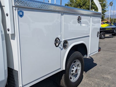 2025 GMC Sierra 2500 HD Pro