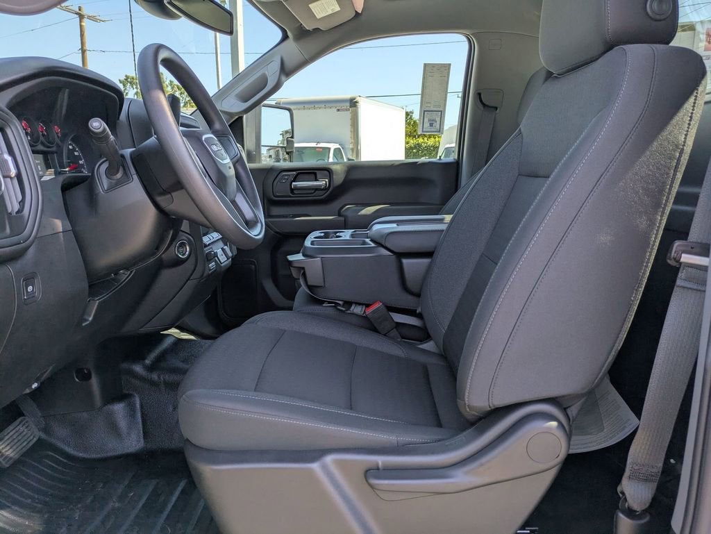 2025 GMC Sierra 2500 HD Pro