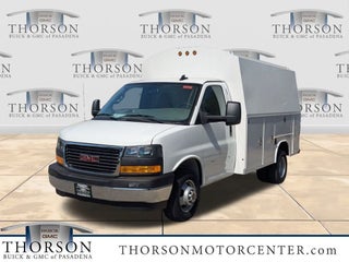 2025 GMC Savana Cutaway 3500 1WT