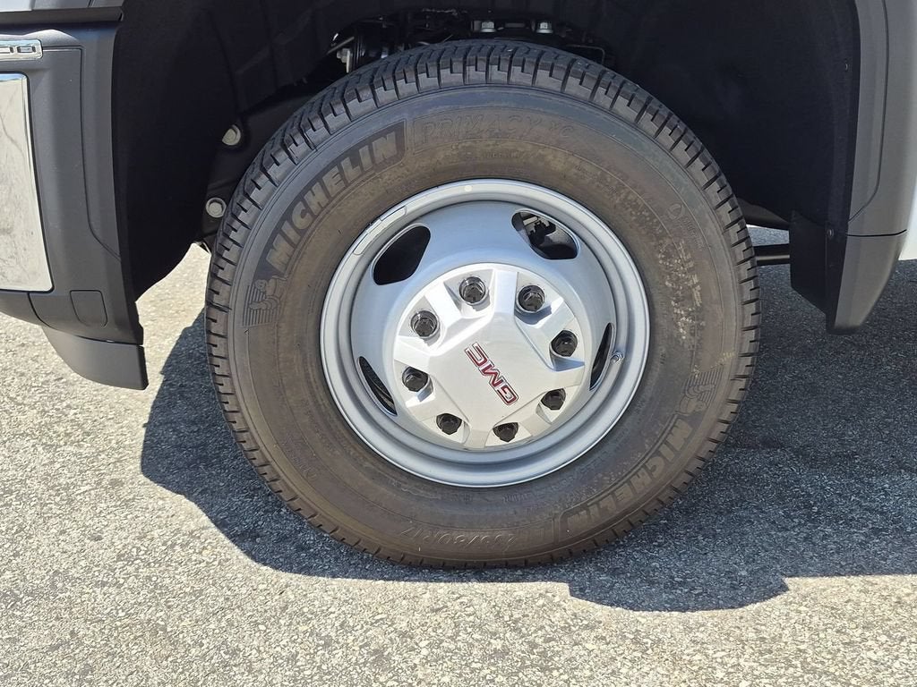 2026 GMC Sierra 3500 HD Chassis Cab Pro
