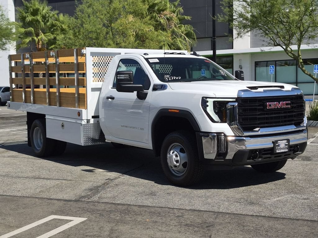 2026 GMC Sierra 3500 HD Chassis Cab Pro