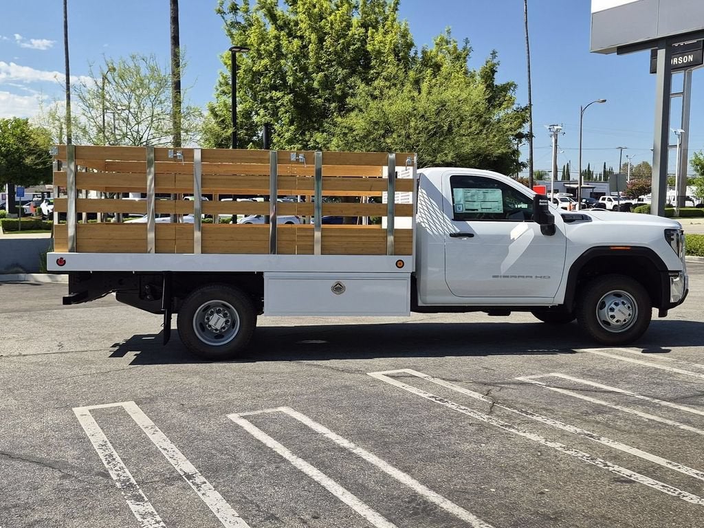 2026 GMC Sierra 3500 HD Chassis Cab Pro