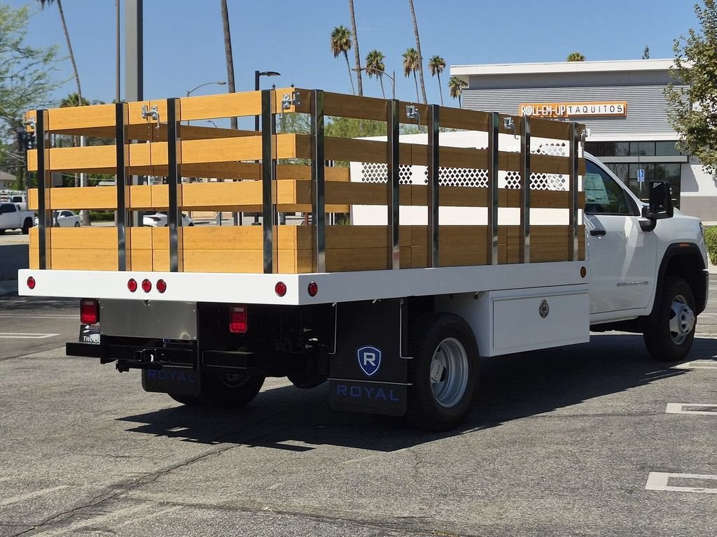 2026 GMC Sierra 3500 HD Chassis Cab Pro