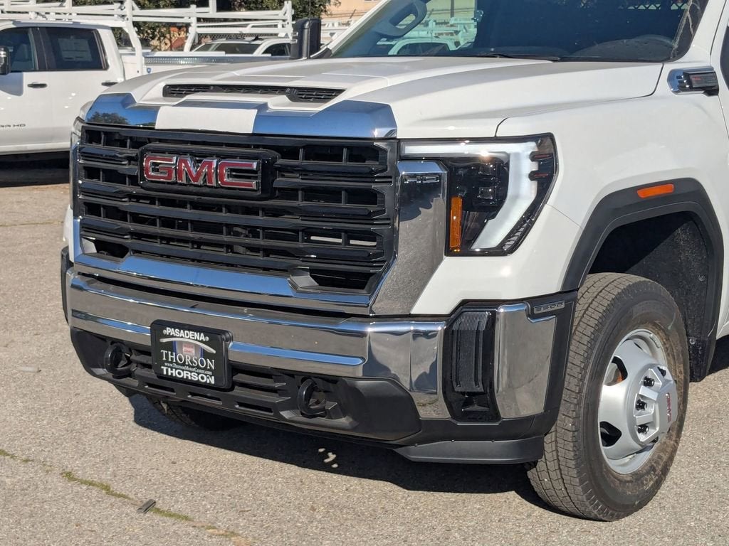 2026 GMC Sierra 3500 HD Chassis Cab Pro