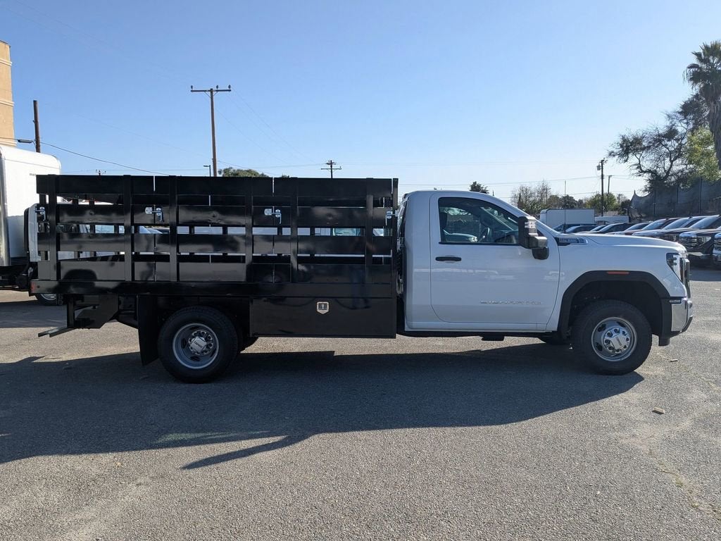 2026 GMC Sierra 3500 HD Chassis Cab Pro