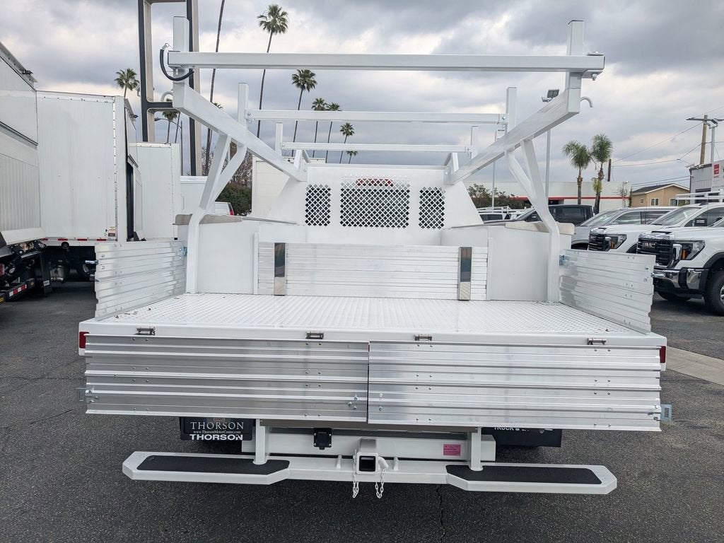 2026 GMC Sierra 3500 HD Chassis Cab Pro