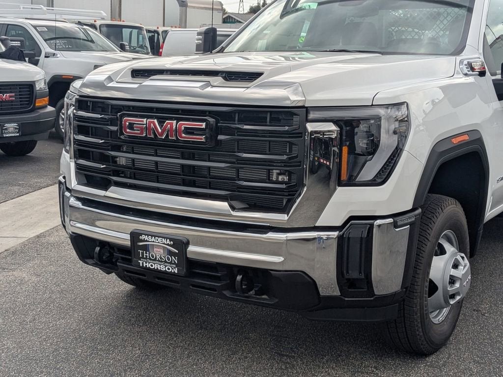 2026 GMC Sierra 3500 HD Chassis Cab Pro