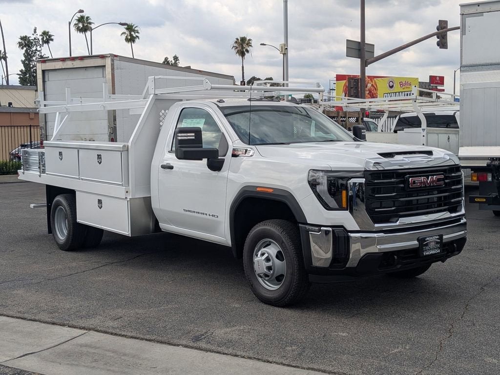 2026 GMC Sierra 3500 HD Chassis Cab Pro