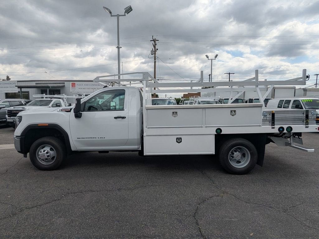 2026 GMC Sierra 3500 HD Chassis Cab Pro