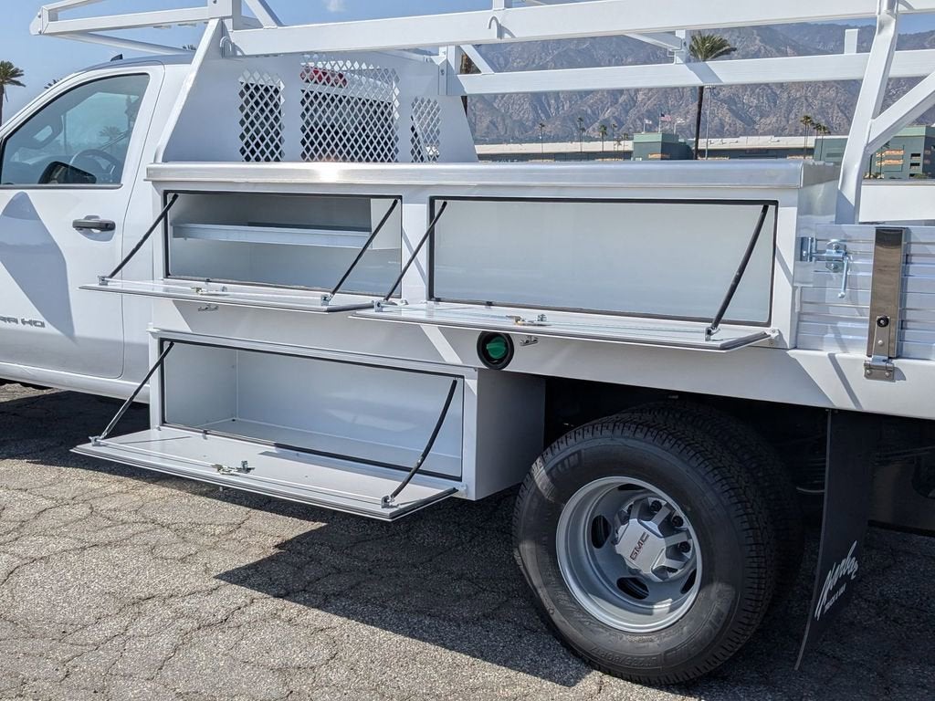 2026 GMC Sierra 3500 HD Chassis Cab Pro