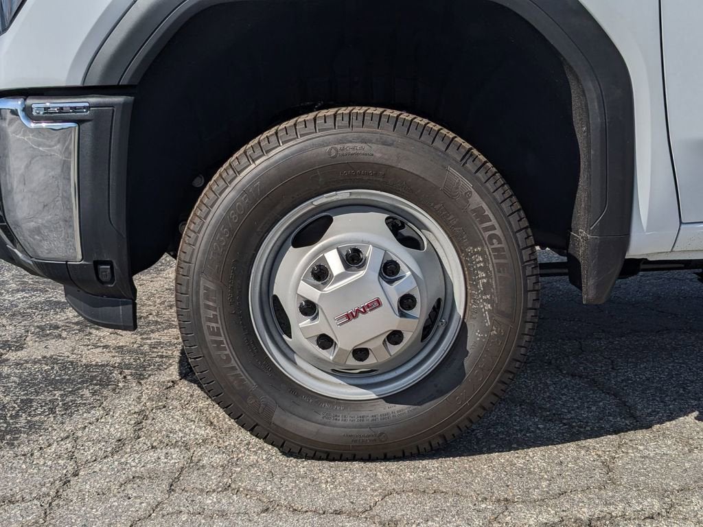 2026 GMC Sierra 3500 HD Chassis Cab Pro