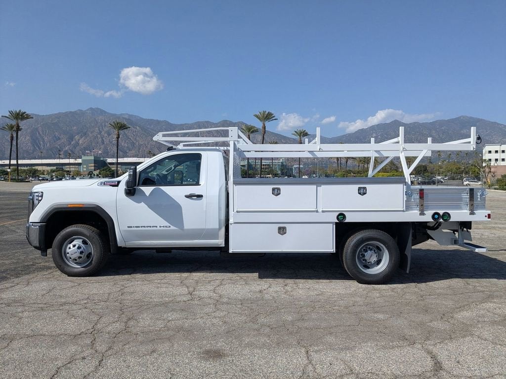 2026 GMC Sierra 3500 HD Chassis Cab Pro