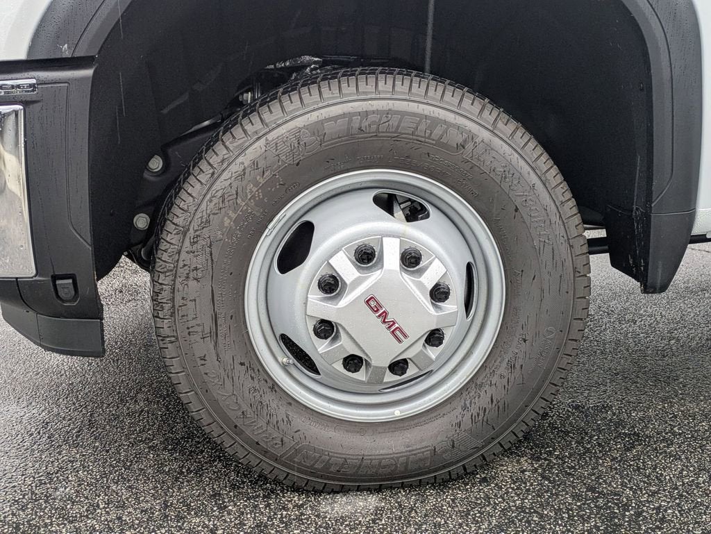 2026 GMC Sierra 3500 HD Chassis Cab Pro