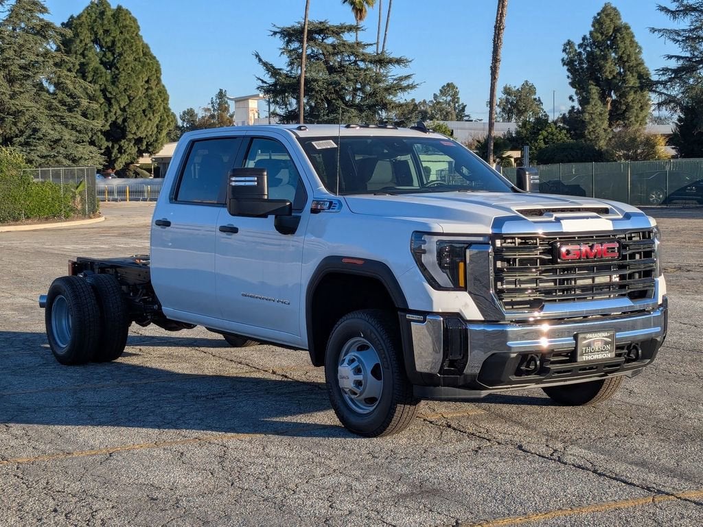 2026 GMC Sierra 3500 HD Chassis Cab Pro
