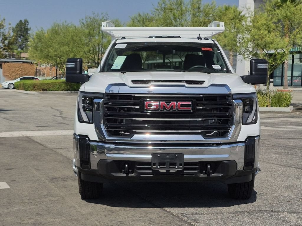 2026 GMC Sierra 3500 HD Chassis Cab Pro