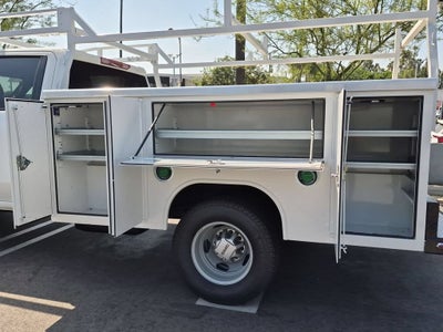 2026 GMC Sierra 3500 HD Chassis Cab Pro