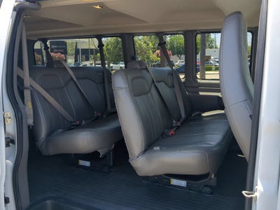 2022 GMC Savana Passenger 3500 LS