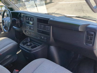 2022 GMC Savana Passenger 3500 LS