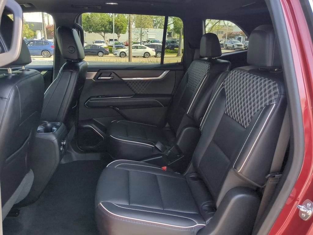 2024 GMC Acadia Denali