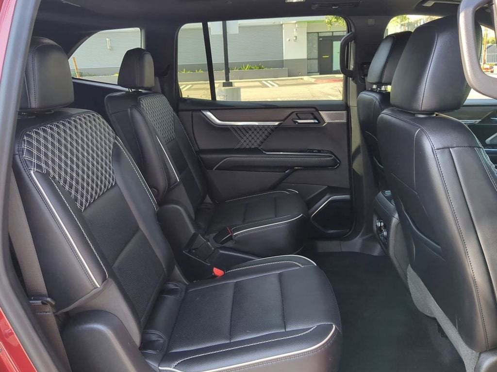 2024 GMC Acadia Denali