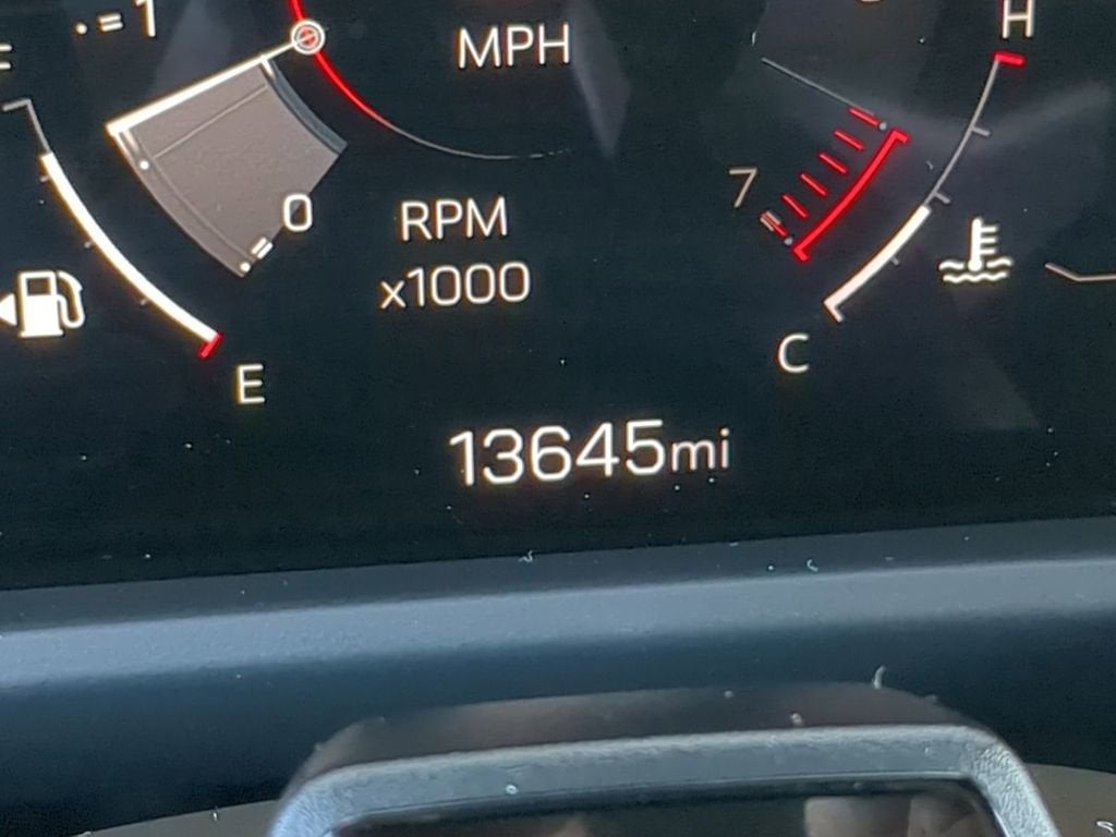 2025 GMC Acadia Denali