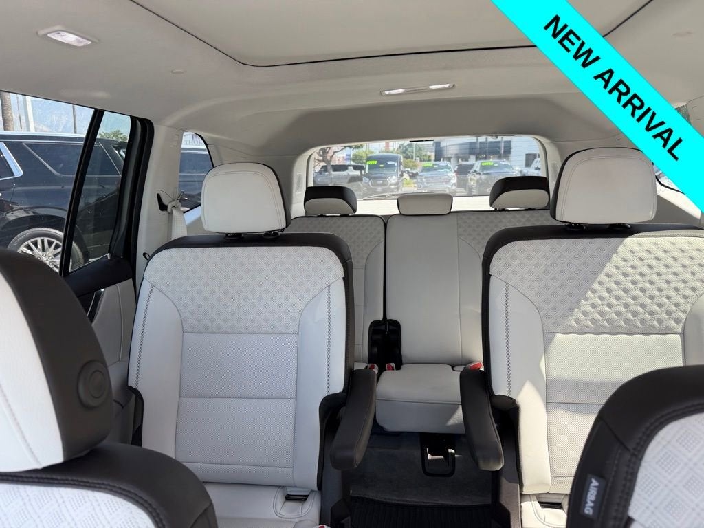 2025 GMC Acadia Denali