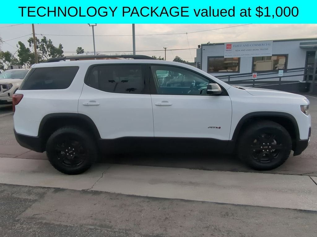 2023 GMC Acadia AT4