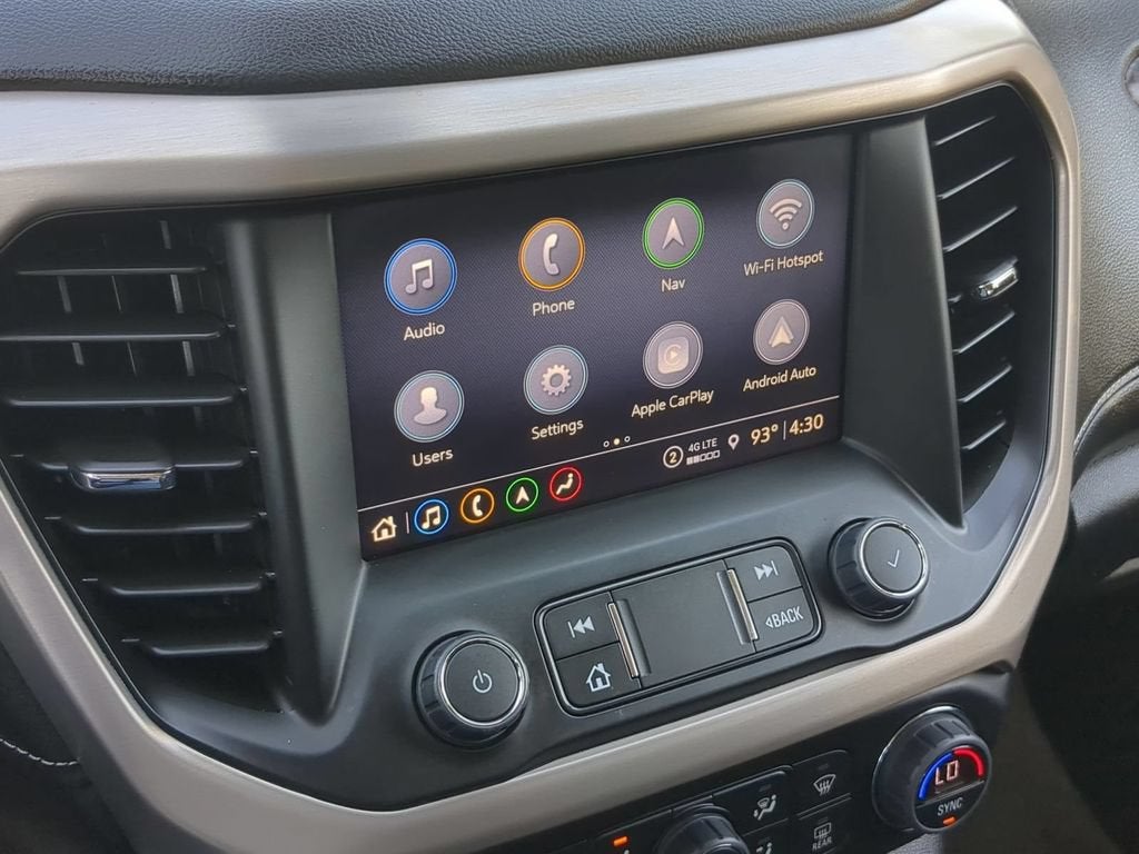 2023 GMC Acadia Denali