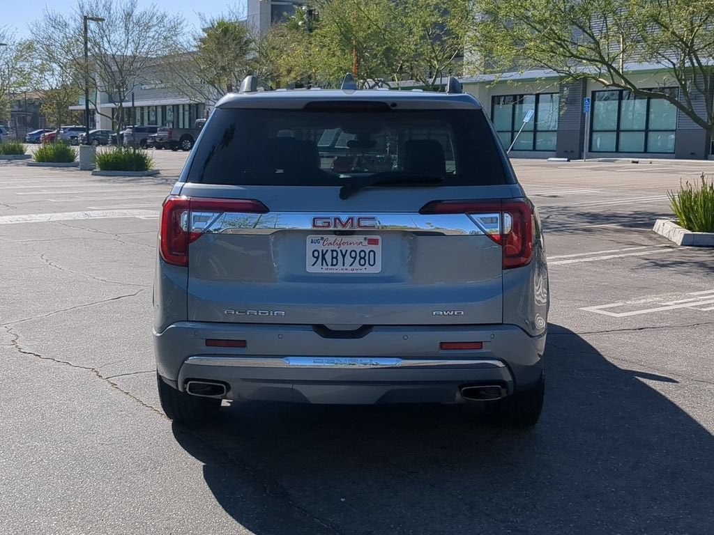 2023 GMC Acadia Denali